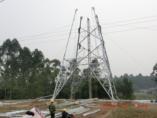 陈云总经理一行到石眉线检查指导工作