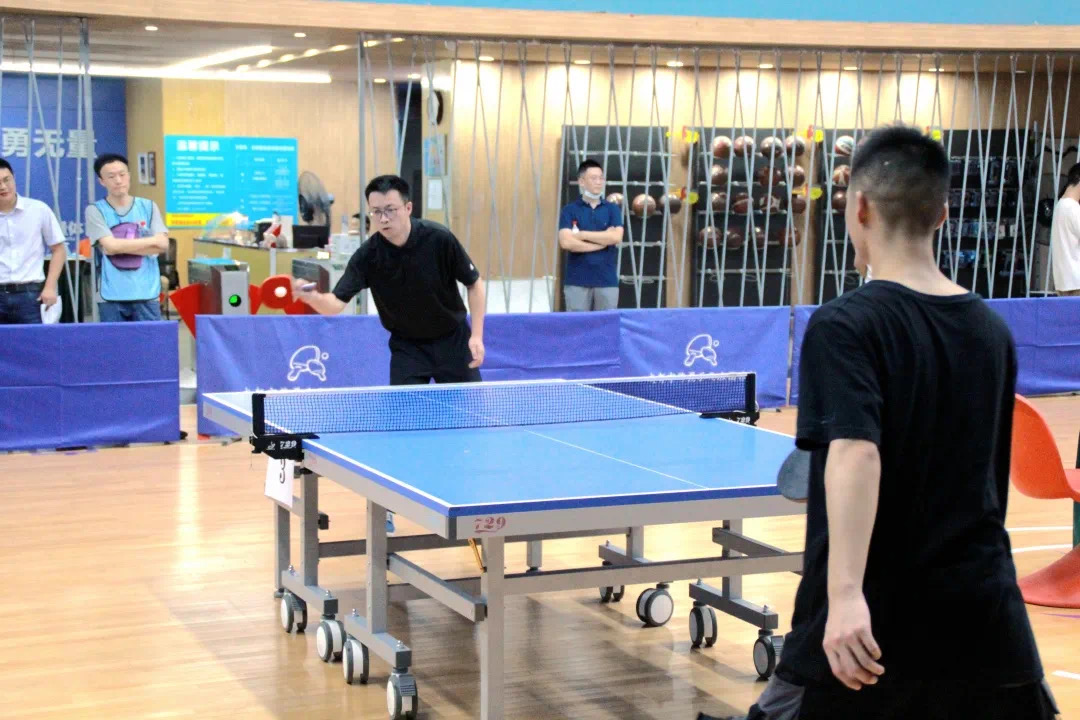 亚洲精品无人一区二区工会组织员工踊跃参加“喜迎大运，魅力青羊”职工乒乓球赛