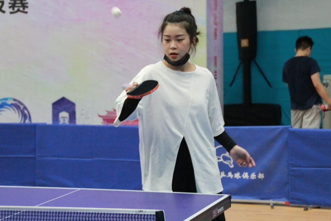 亚洲精品无人一区二区工会组织员工踊跃参加“喜迎大运，魅力青羊”职工乒乓球赛
