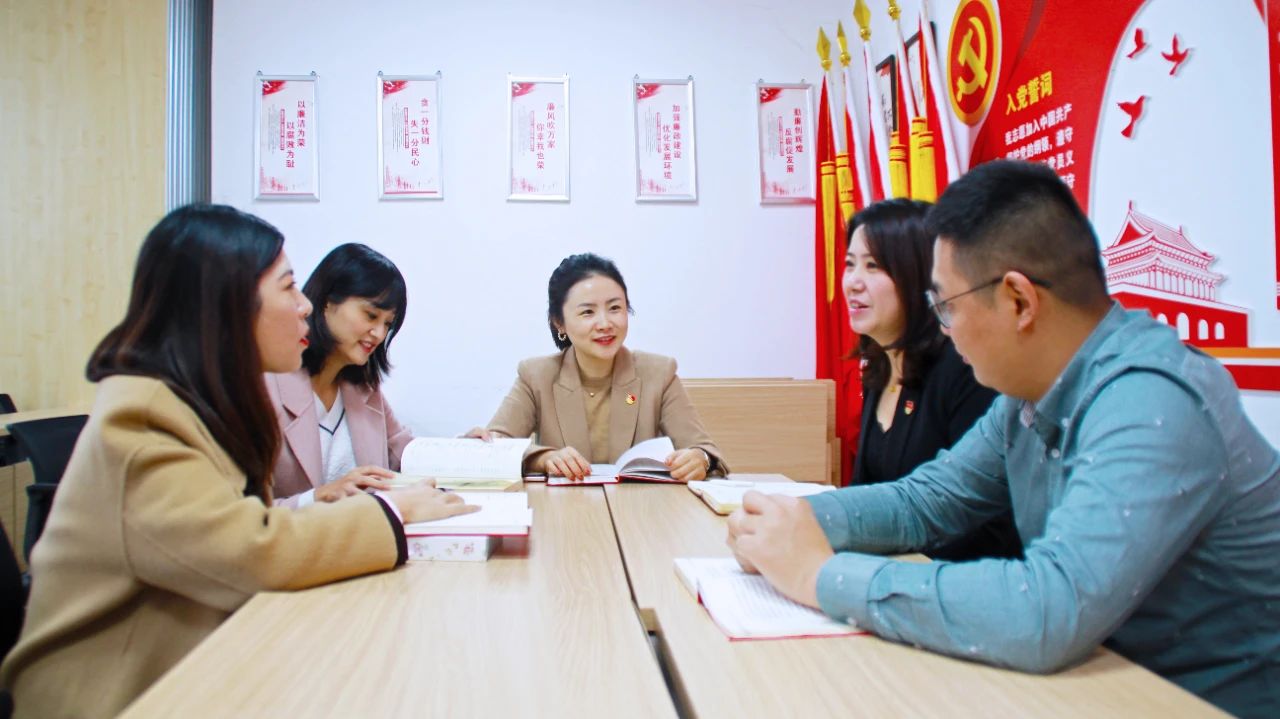 不忘初心、共促发展，亚洲精品无人一区二区与招商银行召开区域化党建务虚会