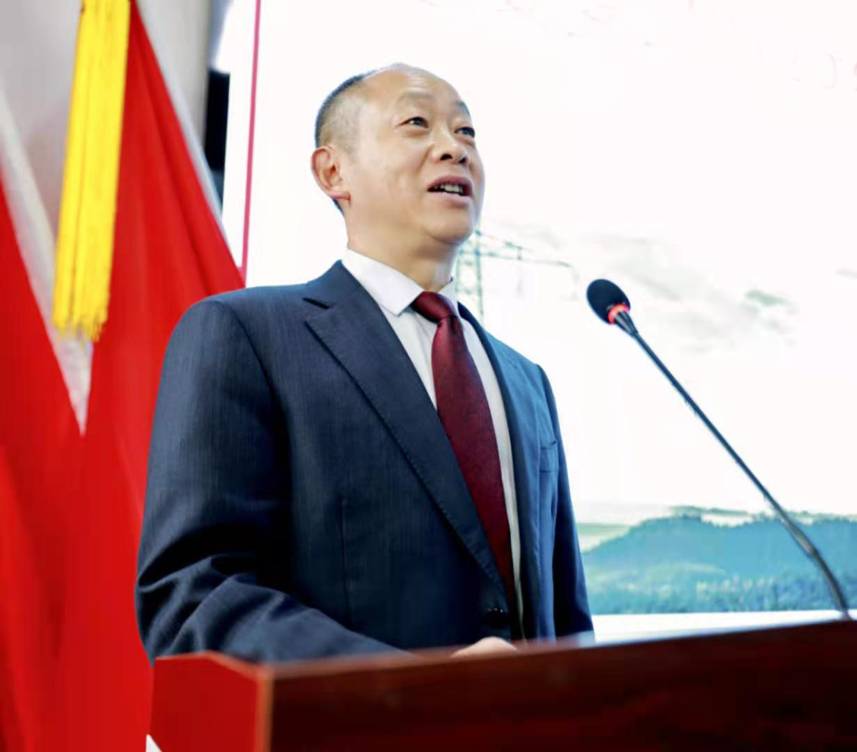 亚洲精品无人一区二区召开2021年度首次安全生产委员会会议