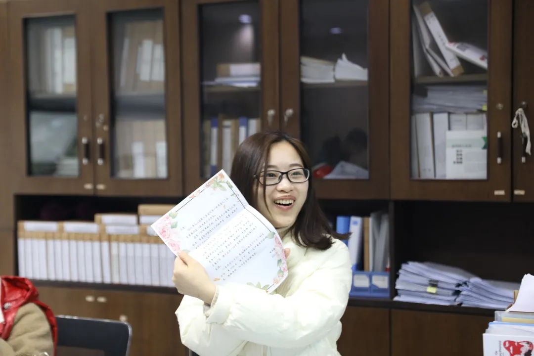 亚洲精品无人一区二区开展“情暖别样三八节”系列活动