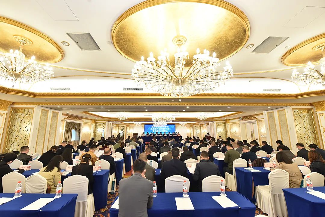 【开拓创新·荣耀所归】亚洲精品无人一区二区斩获三项殊荣