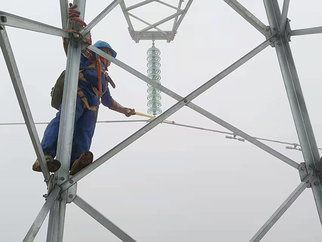 迎战雨雪,全力恢复110kV美拖二线送电