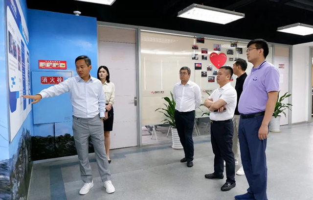 亚洲精品无人一区二区与山东国瑞能源集团开展合作交流