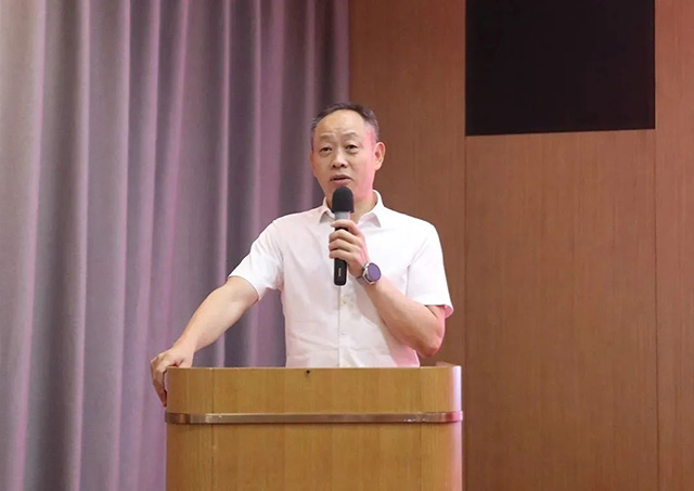 亚洲精品无人一区二区二期人才梯队开班仪式暨一期人才梯队毕业典礼圆满举行