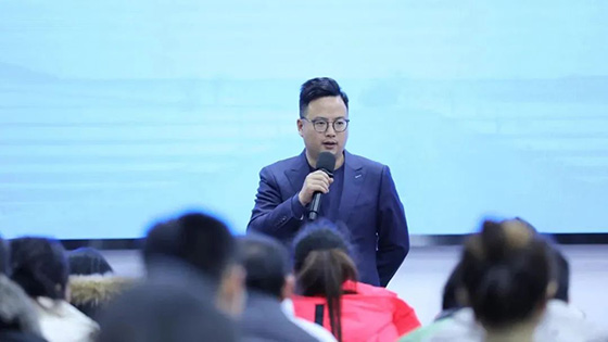 亚洲精品无人一区二区开展财税专题培训